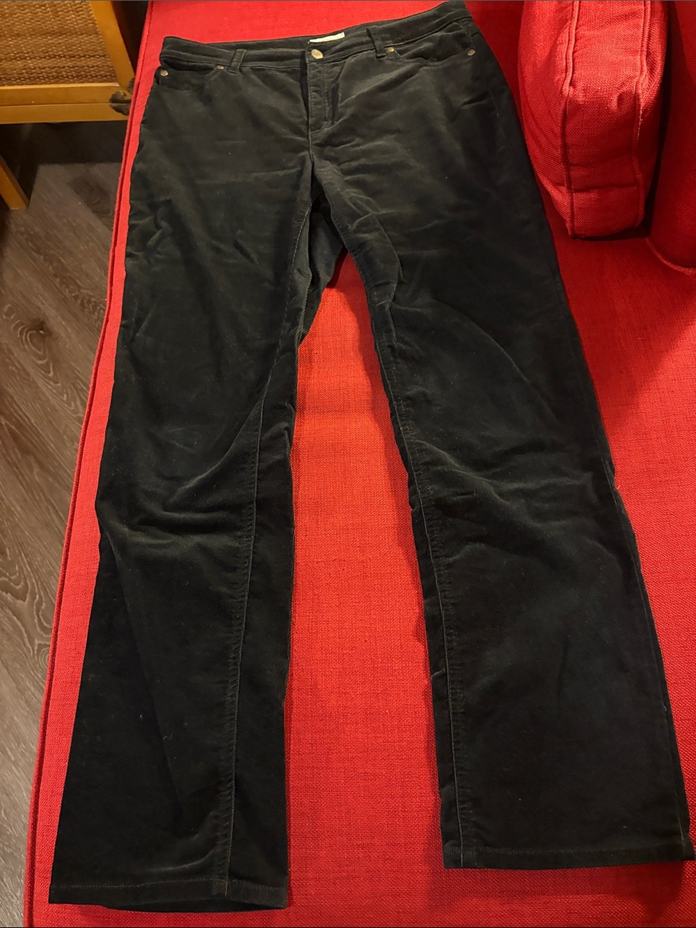 Women’s Black Corduroy Pants BootLeg(?)